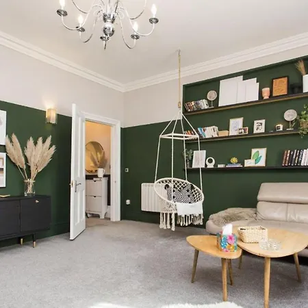 Grand Apartment In Historic Building With Free Parking Canterbury Exterior photo