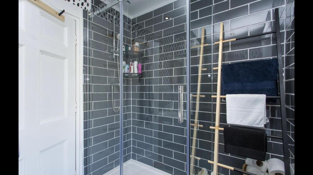 Apartment Grand In Historic Building With Free Parking